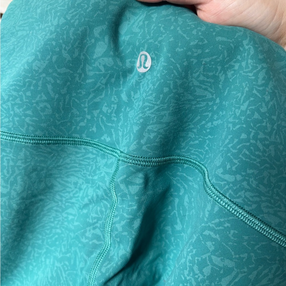 Lululemon Wunder Under Leggings 25” - Picture 3 of 3